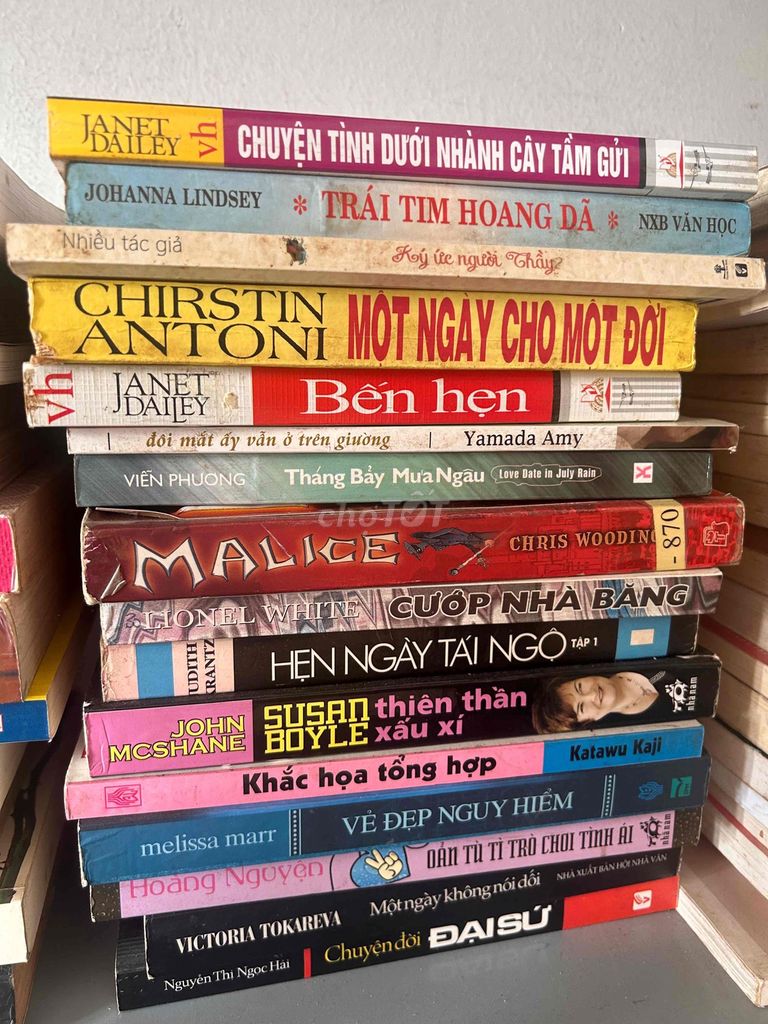 Tiểu thuyết Chuyện Tình Dưới Nhành Cây Tầm Gửi. Mua bán Sách tại Huyện Hóc Môn Tp Hồ Chí Minh được đăng bởi Hiền hình 1