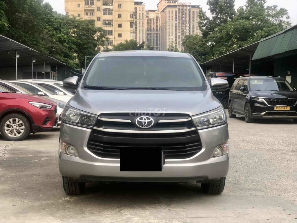 Toyota Innova 2020 2.0 E Số sàn Bạc