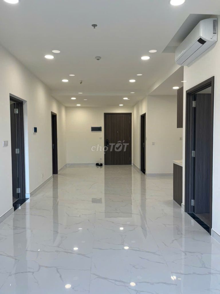 Аренда · 3 комн. · 121 м² · Quận Tân Phú