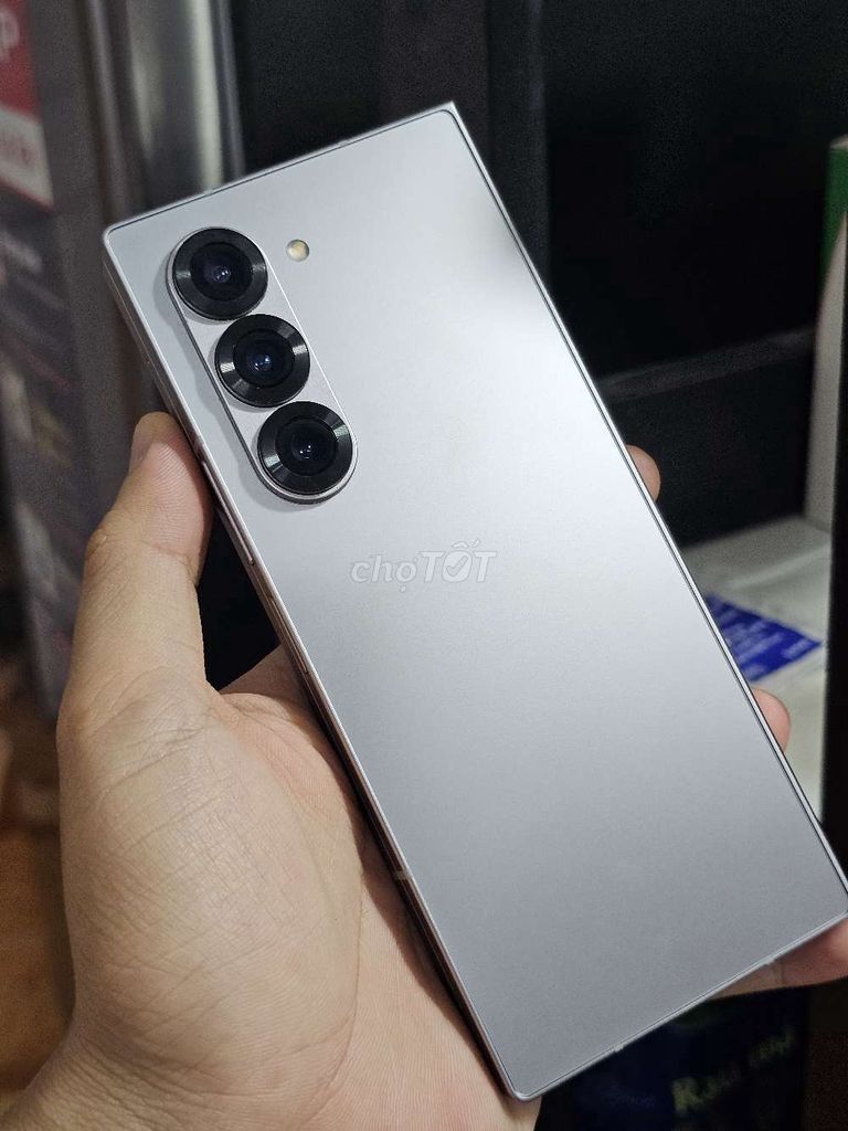 Fold6 12/512G, bạc Titan. Mua bán Điện thoại tại Quận Thanh Xuân Hà Nội được đăng bởi Nam hình 1