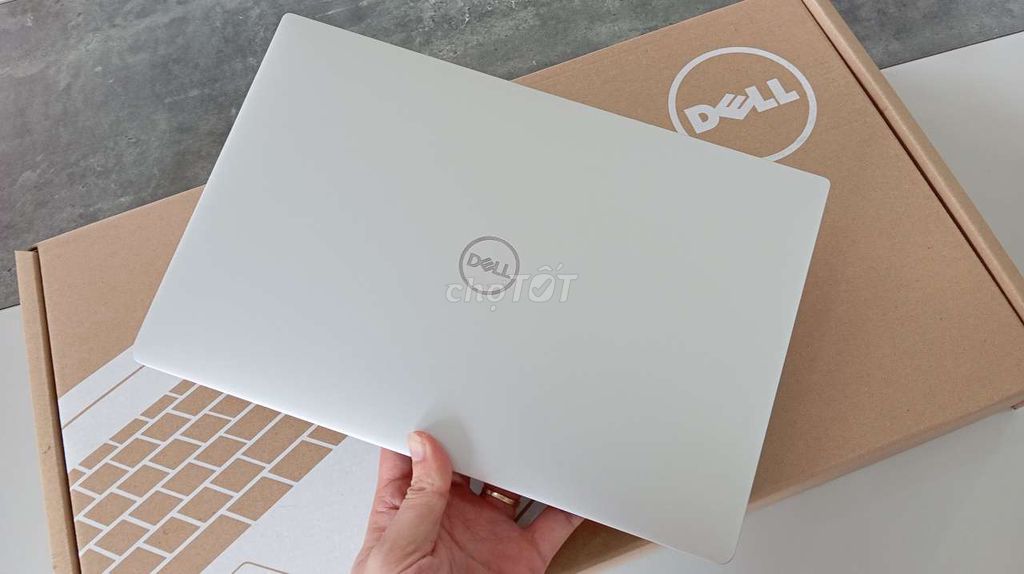 XPS 9380 (i5 gen8 / 8G / 256G /13.3"FHD). Mua bán Laptop tại Thành phố Thủ Dầu Một Bình Dương được đăng bởi Laptop Hoàng Phát hình 1