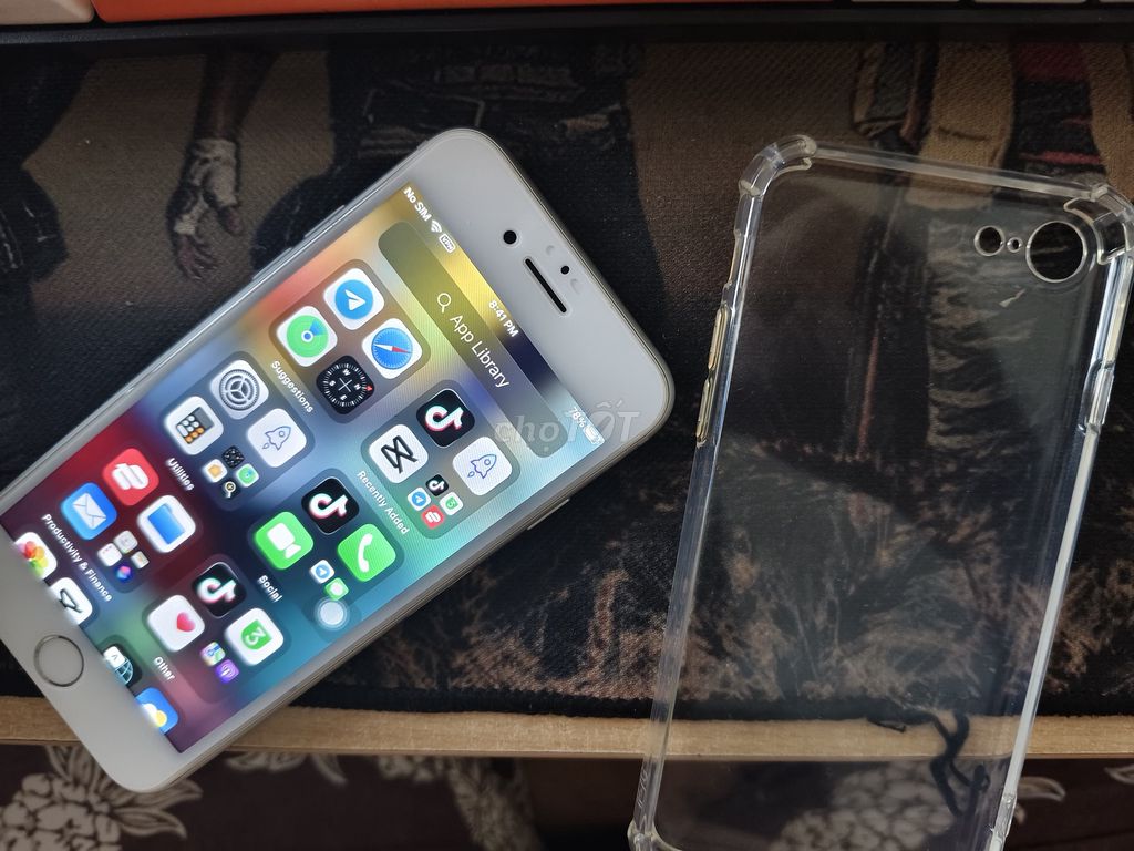 iPhone 7 32GB Trắng. Mua bán Điện thoại tại Quận Bình Thạnh Tp Hồ Chí Minh được đăng bởi Kai Nguyễn hình 1