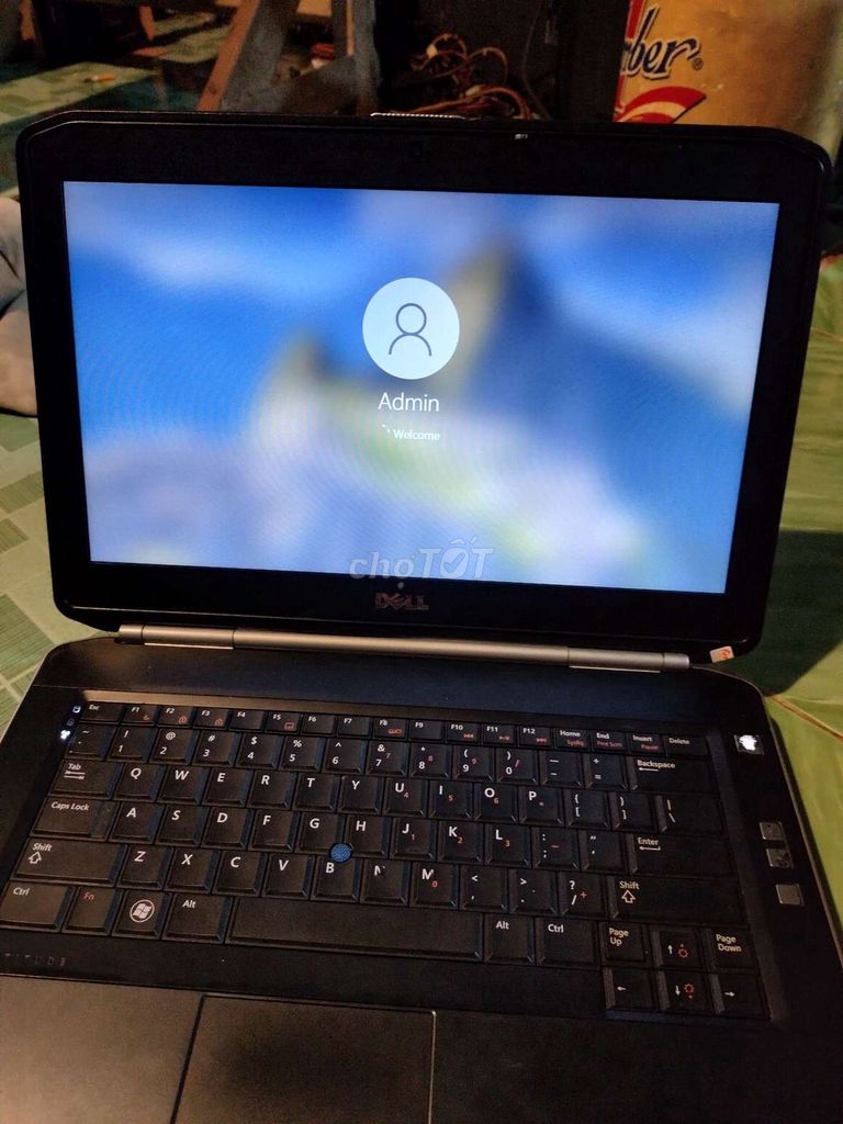 Laptop Dell i5 8gb ram 128gb ssd