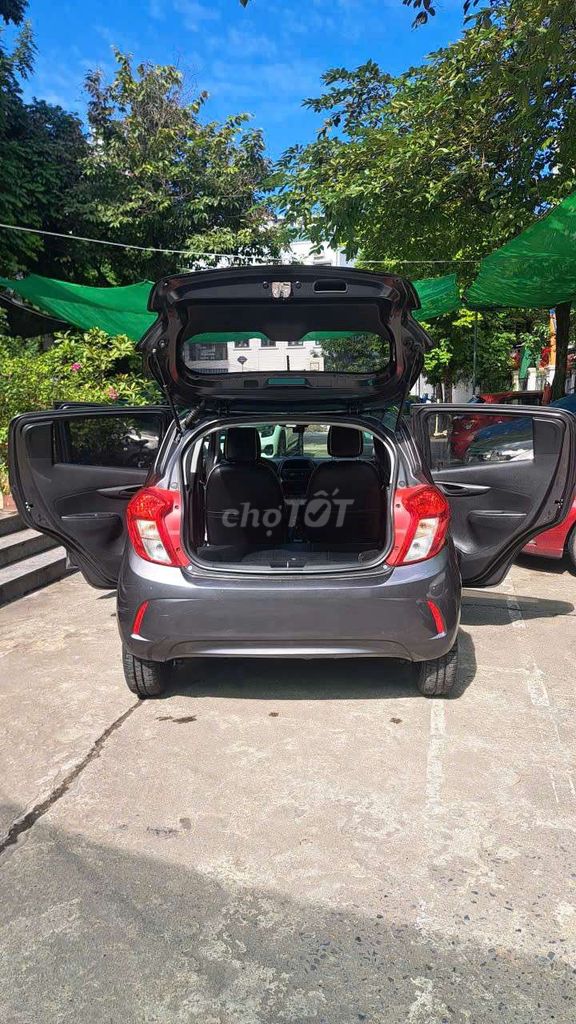 Chevrolet Spark 2016 xám 77062 km. Mua bán Ô tô tại Quận Thanh Xuân Hà Nội được đăng bởi Nhật Trang hình 2