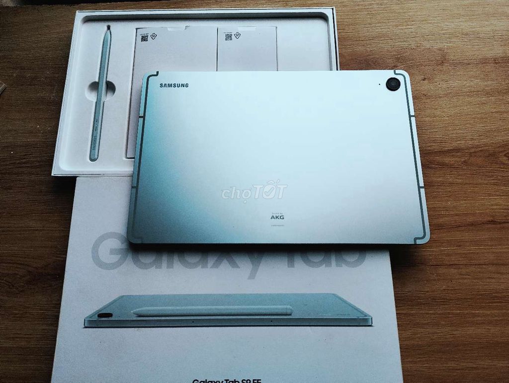 Samsung Galaxy Tab S9 FE 6GB/128GB Như mới Fullbox. Mua bán Máy tính bảng tại Quận Cầu Giấy Hà Nội được đăng bởi Bùi Quốc Tuấn hình 1