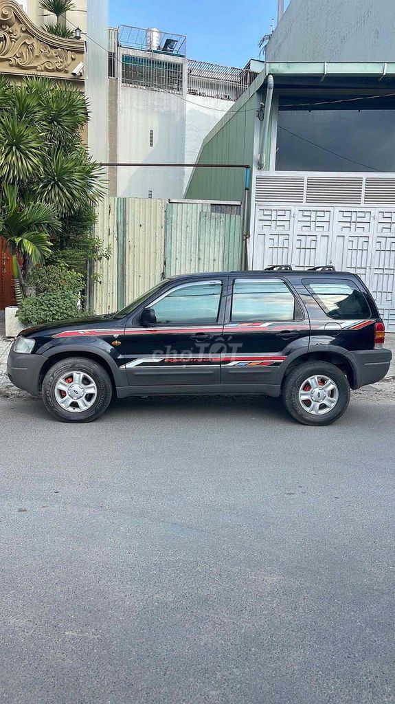 Ford Escape 2004 xe còn rất mới
