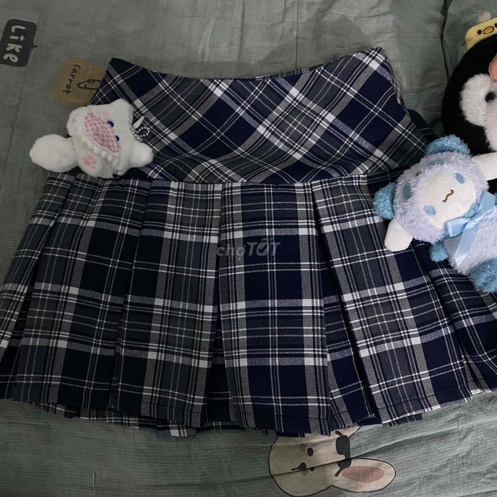 Chân váy nữ kẻ caro Xanh than. Mua bán Quần áo tại Huyện Con Cuông Nghệ An được đăng bởi yukurishop hình 1