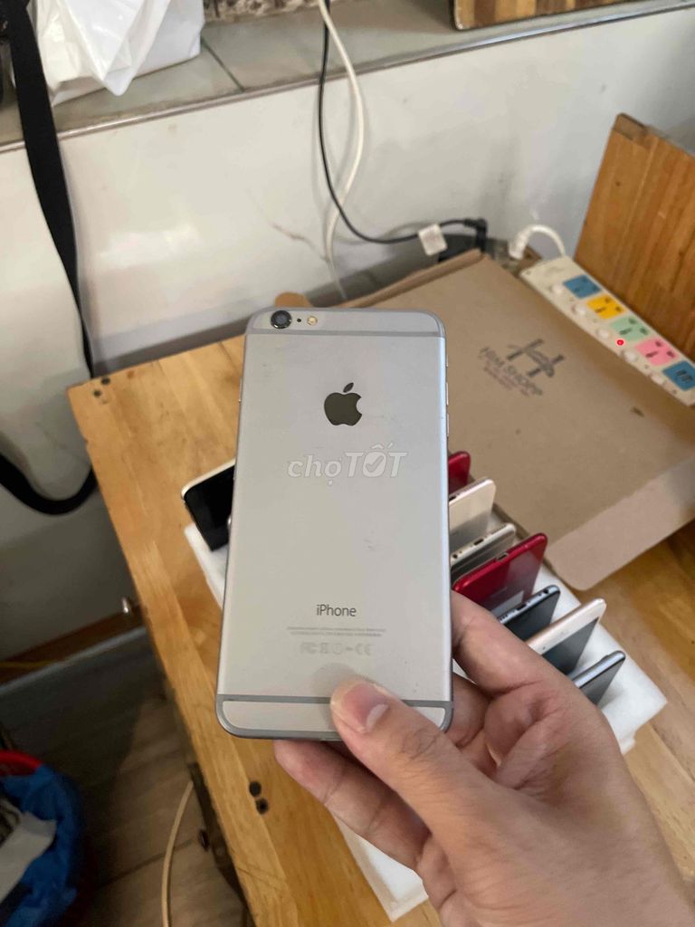 Apple iPhone 6 Bạc còn 15 cây. Mua bán Điện thoại tại Quận Cẩm Lệ Đà Nẵng được đăng bởi Sim Số Đại Tài hình 1