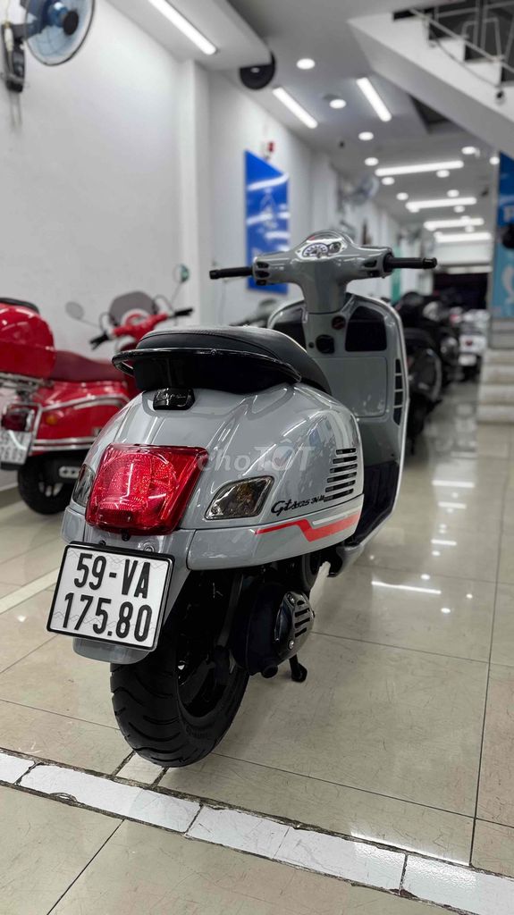 Vespa Super GTS siêu đẹp ngay chủ. Mua bán Xe máy tại Quận Phú Nhuận Tp Hồ Chí Minh được đăng bởi VESPA  PIAGGIO BẢO HƯNG Vespa cũ trả góp  hình 4