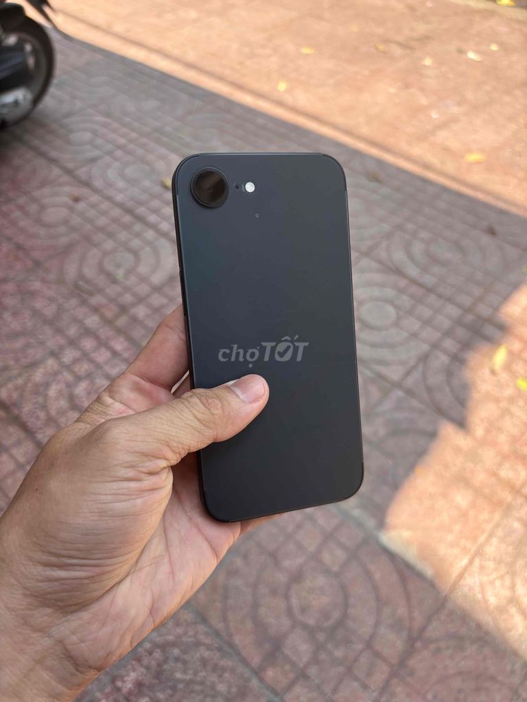 Apple iPhone 16e Đen Đã sử dụng. Mua bán Điện thoại tại Thành phố Buôn Ma Thuột Đắk Lắk được đăng bởi lê văn vũ hình 1