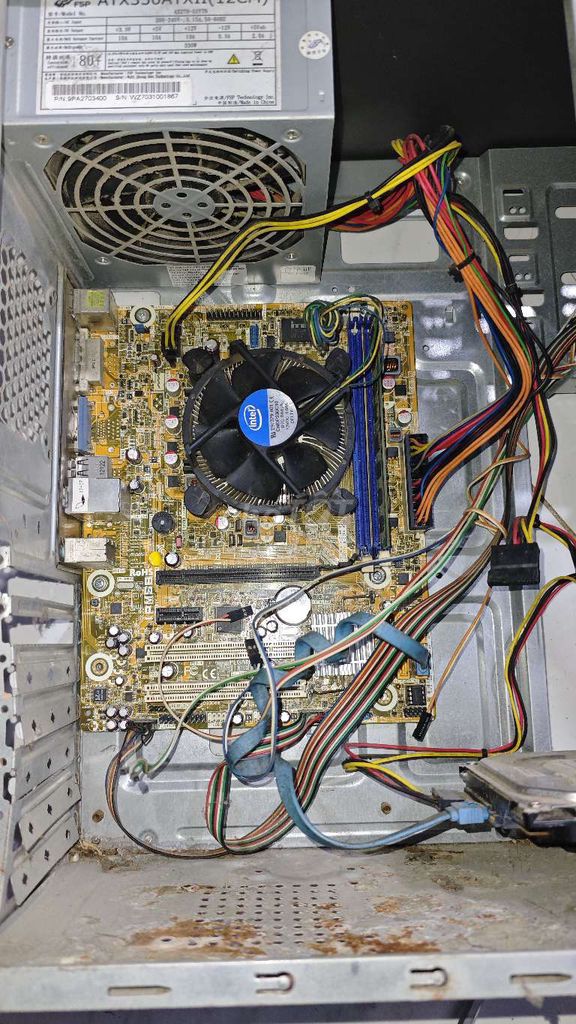 Máy tính để bàn Seagate 4GB/250GB. Mua bán Máy tính để bàn tại Huyện Hoài Đức Hà Nội được đăng bởi Ngô Văn Dũng hình 1