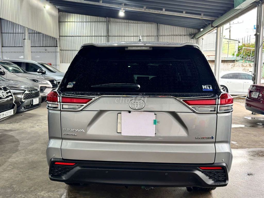 TOYOTA INNOVA CROSS HYBRID. Mua bán Ô tô tại Thành phố Thủ Đức Tp Hồ Chí Minh được đăng bởi Ms Hiệp  hình 2