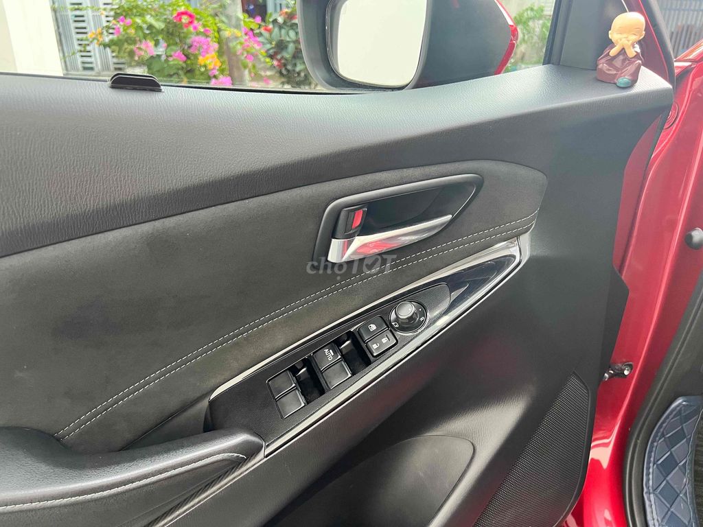 Mazda 2 Sport Premium Rất Đẹp Rất Mới. Mua bán Ô tô tại Thành phố Dĩ An Bình Dương được đăng bởi Hiếu Auto Nghĩa Phát hình 4