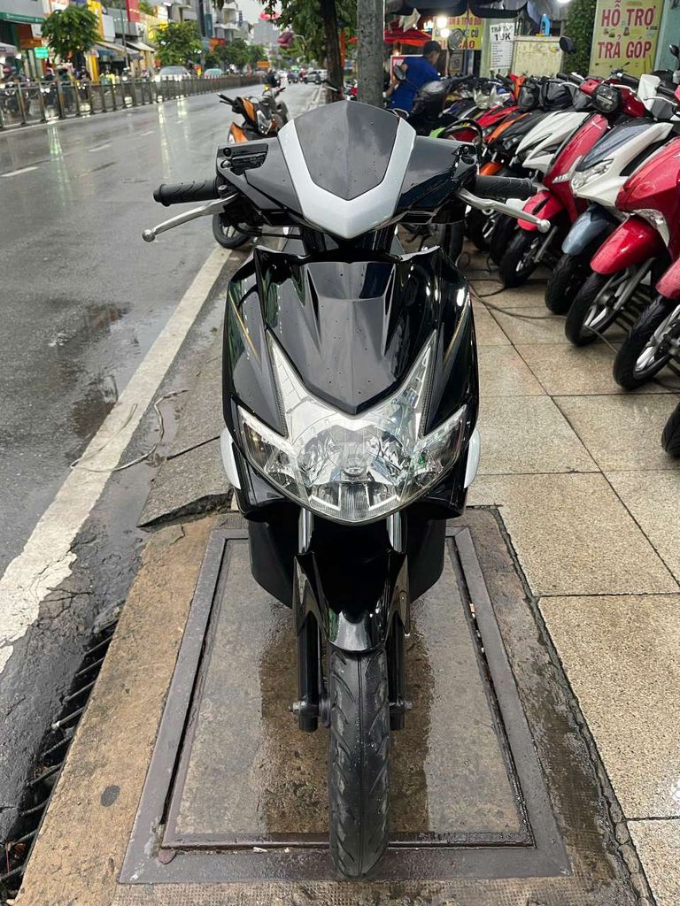 Honda Air Blade FI 2010 Черно-серебристый