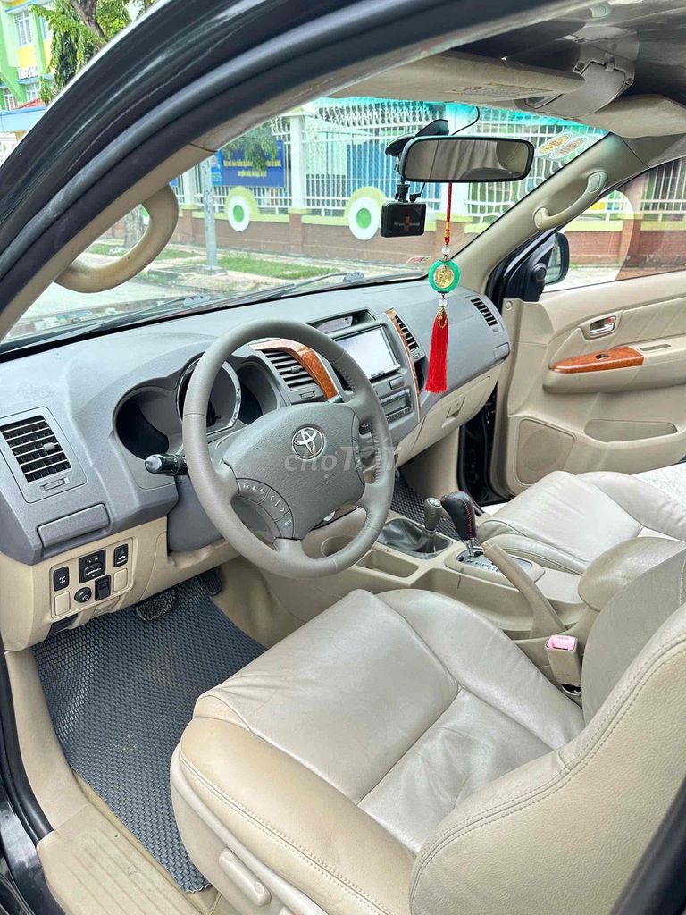 Toyota Fortuner 2010 2.7V 4x4 AT -. Mua bán Ô tô tại Quận 1 Tp Hồ Chí Minh được đăng bởi AUTO 380 hình 11