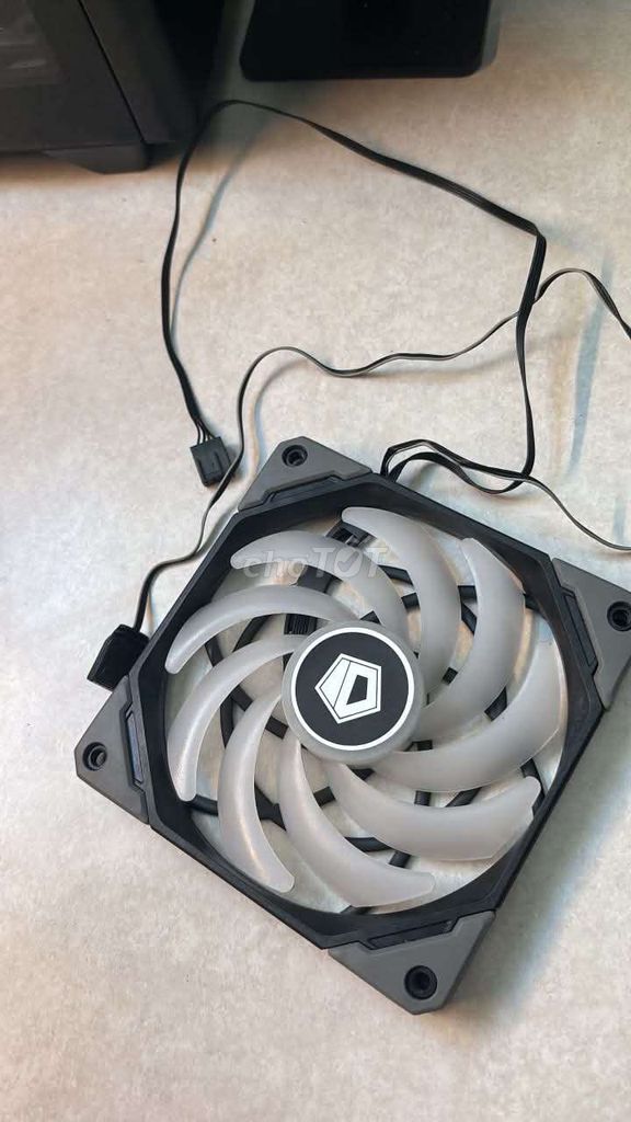 Quạt tản nhiệt ID-COOLING Đen, Trắng. Mua bán Phụ kiện (Màn hình, Chuột...) tại Quận Ngũ Hành Sơn Đà Nẵng được đăng bởi văn hình 1