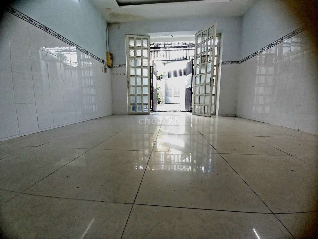 Gần Đhcn4, Chợ, 60m2, Ngang 4.2m, 2 Tấm, Nguyễn Thái Sơn, P.4, Gò Vấp.