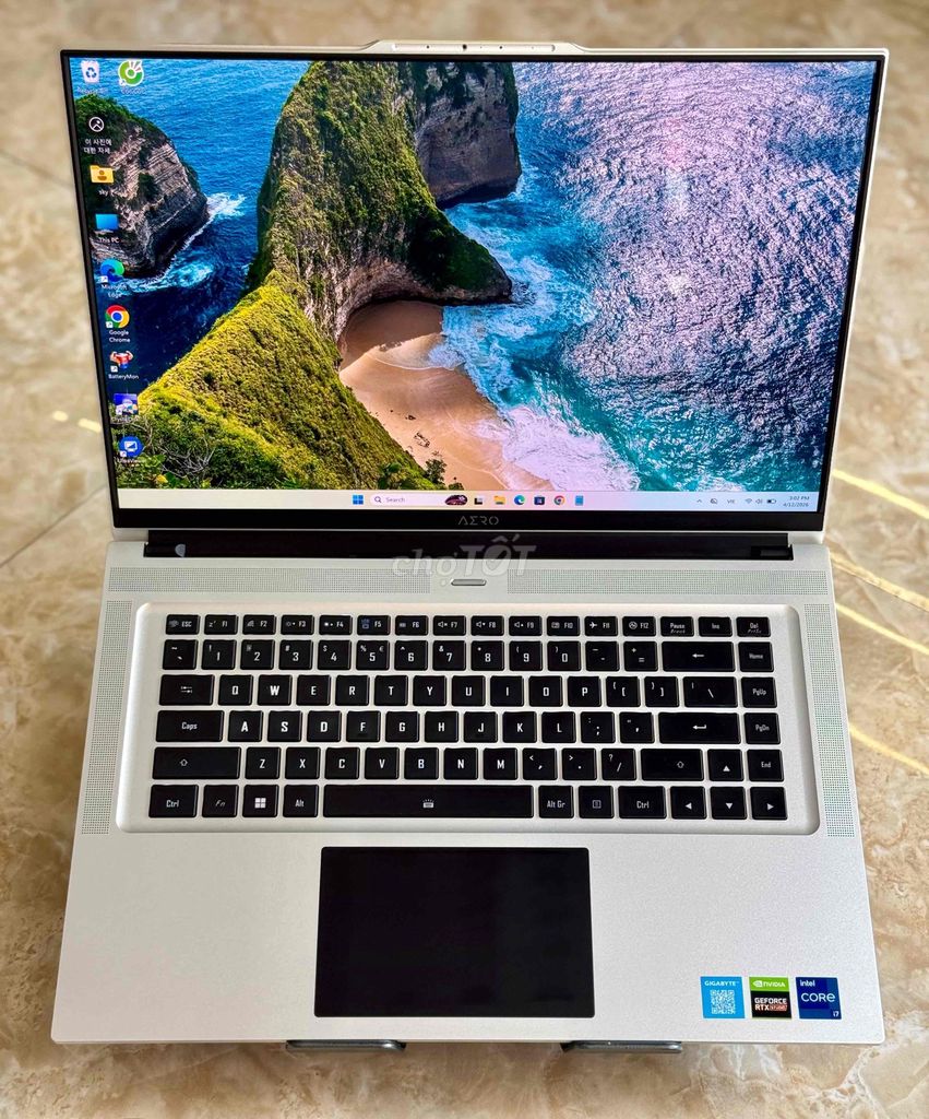 Gigabyte AERO 16 i7-12700H 16 inch 32GB/2TB Like N. Mua bán Laptop tại Quận Cẩm Lệ Đà Nẵng được đăng bởi Máy Tính Việt Hưng Đà Nẵng hình 1