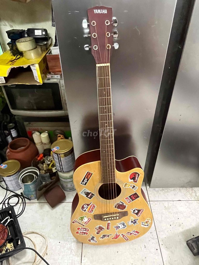 Đàn guitar acoustic Yamaha Gỗ Nâu. Mua bán Nhạc cụ tại Quận Hoàng Mai Hà Nội được đăng bởi Kairiyeudau hình 1