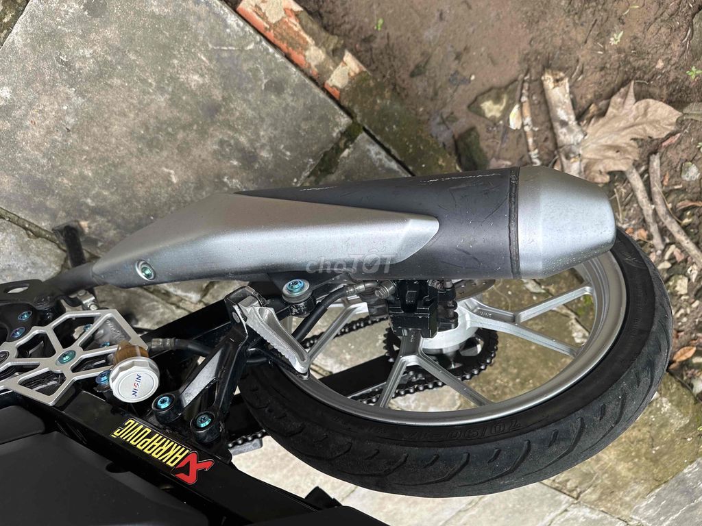 Suzuki Satria 2019 Đỏ Đen Zin. Mua bán Xe máy tại Quận Ô Môn Cần Thơ được đăng bởi Minh thuận ô môn hình 12