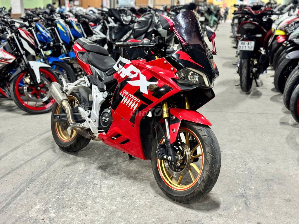 XE MÁYTHANH TÙNG_GPX DEMON 150GR ĐỎ MÁY ZIN ĐỘ BÔ. Mua bán Xe máy tại Quận Nam Từ Liêm Hà Nội được đăng bởi THANH TÙNG hình 2