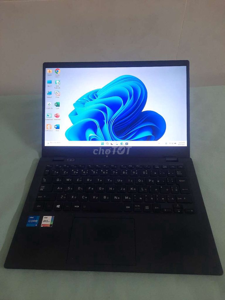 Toshiba Dinabook G83 i5-1135G7 xách tay Nhật zin . Mua bán Laptop tại Quận Tân Bình Tp Hồ Chí Minh được đăng bởi CHUYÊN LAPTOP XÁCH TAY NHẬT GIÁ RẺ CHẤT LƯỢNG CAO  hình 1