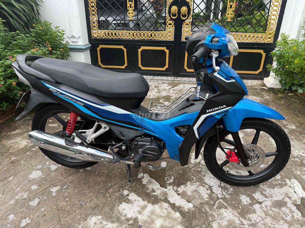 📌 Honda blade 110 mâm đĩa - có bán trả góp. Mua bán Xe máy tại Quận Ninh Kiều Cần Thơ được đăng bởi CHXM HƯNG 39  Bán Trả Góp hình 2