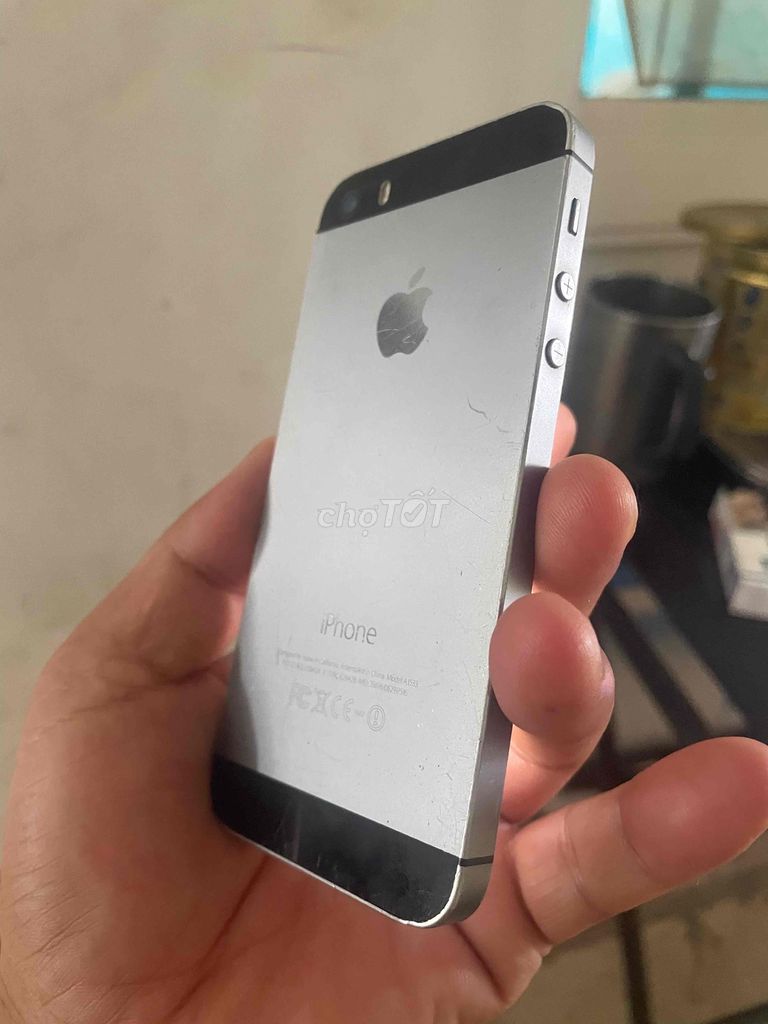 iPhone 5s 16GB Bạc. Mua bán Điện thoại tại Thành phố Thủ Dầu Một Bình Dương được đăng bởi thiện hình 1