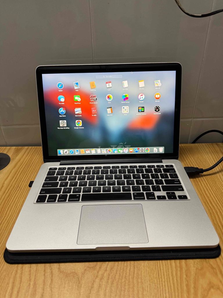 Apple MacBook Pro 2015 16GB/256GB Bạc còn mới. Mua bán Laptop tại Quận 12 Tp Hồ Chí Minh được đăng bởi Dong Hung Thuan hình 1