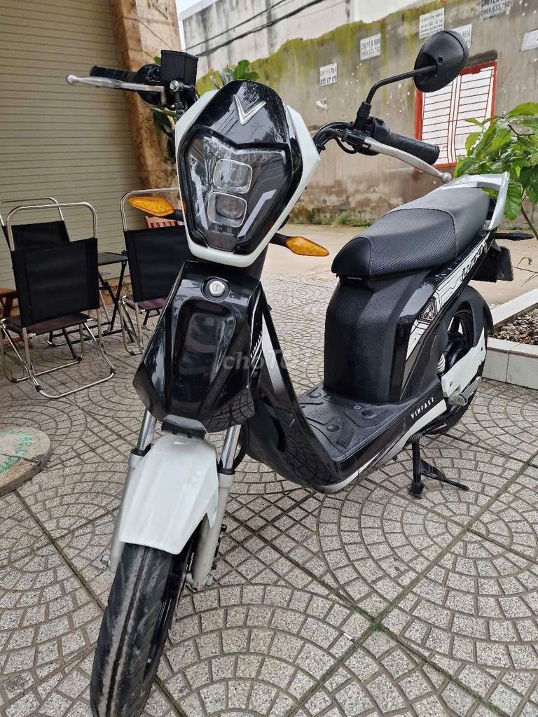 Xe máy điện VinFast Ludo Đen trắng. Mua bán Xe điện tại Quận 12 Tp Hồ Chí Minh được đăng bởi Xe Điện Kim Thảo hình 2