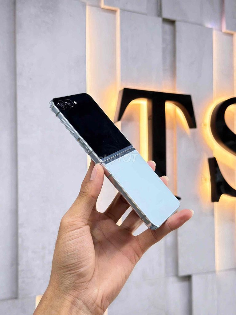 ✨ Samsung Z Flip5 512GB Mint 🌿 98-99%. Mua bán Điện thoại tại Quận Thanh Khê Đà Nẵng được đăng bởi Thiện Lê TShop 16 Lê Đình Lý hình 1