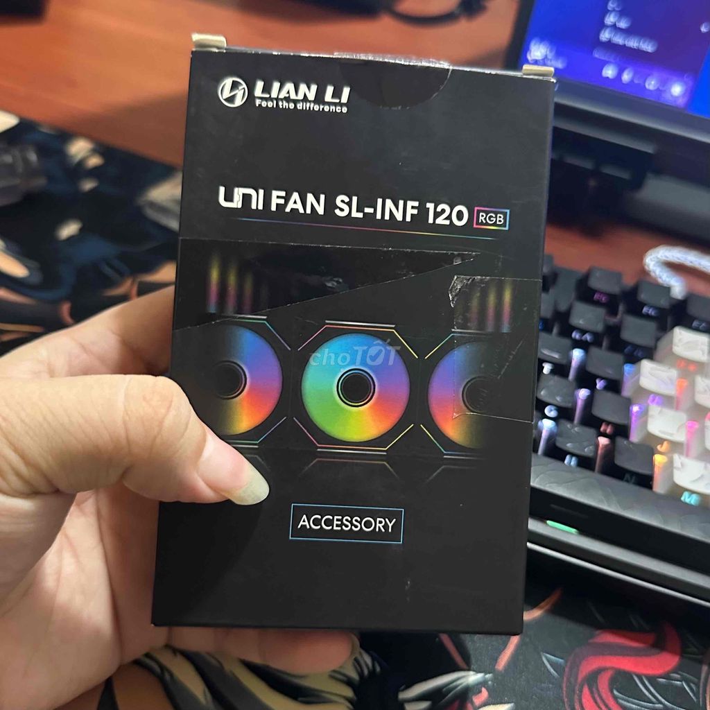 HUB Lian Li Uni Fan SL Infinity. Mua bán Phụ kiện (Màn hình, Chuột...) tại Huyện Buôn Đôn Đắk Lắk được đăng bởi Nguyễn Trung Nguyên hình 1