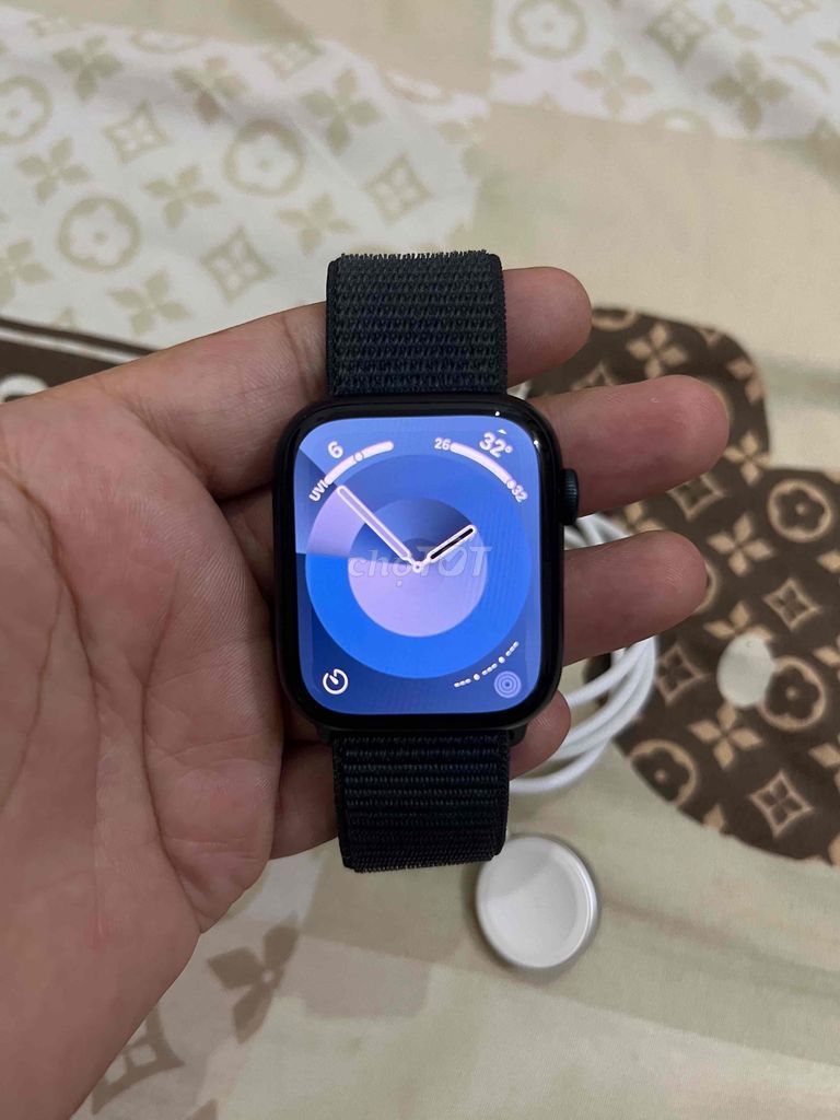 Bán Apple Watch Series 9 size 45mm GPS+LTE mới 99%