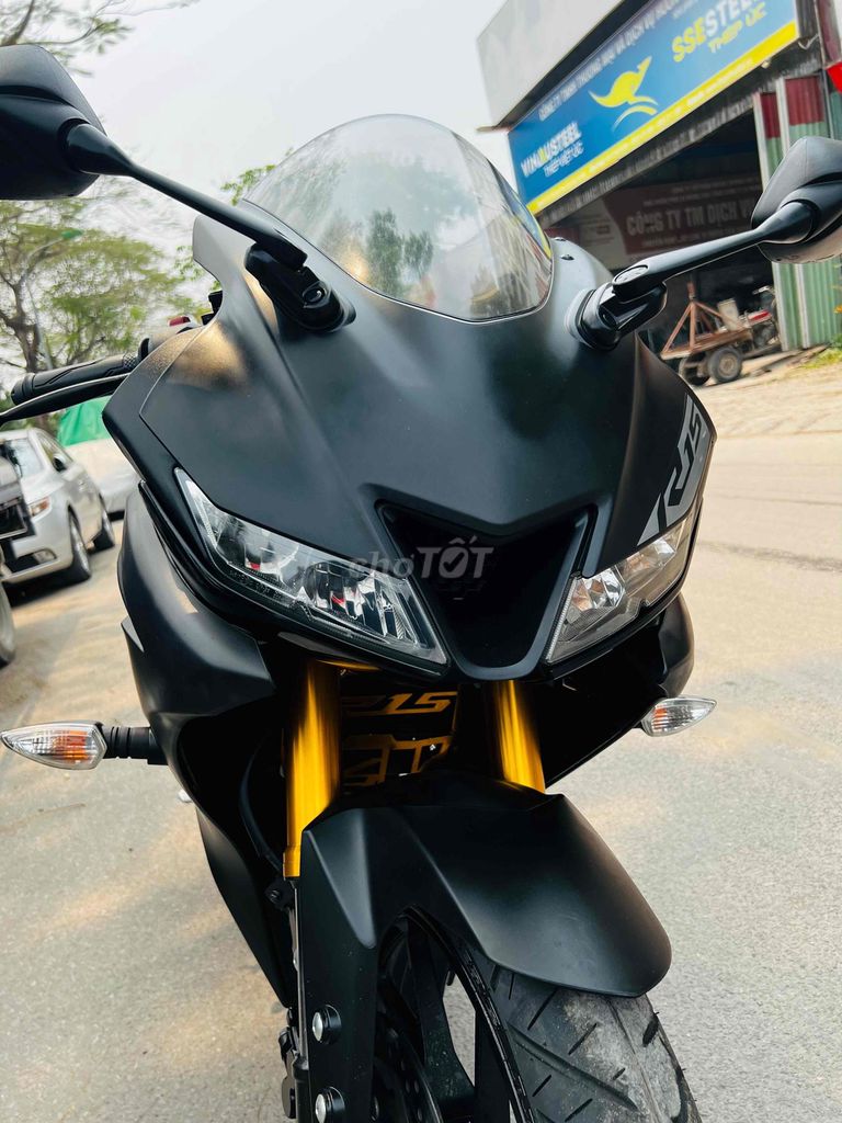 YAMAHA R15 v3 đen xe lướt mới-đẹp buốt mắt. pkl