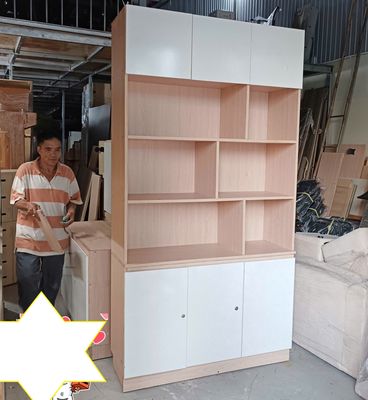 Tủ kệ sách, tủ gỗ trang trí, tủ kệ gỗ trưng bày. Mua bán Tủ, kệ gia đình tại Quận 12 Tp Hồ Chí Minh được đăng bởi Nội Thất Giá Sĩ Phú Nhàn