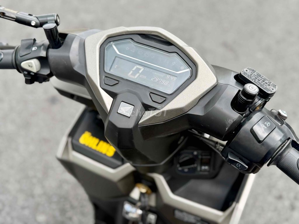 Honda Vario 2024 серая 29 000 км