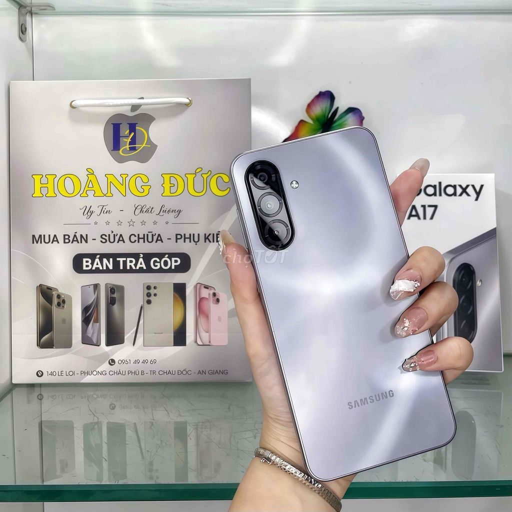 Samsung A17 8GB/128GB Bạc. Mua bán Điện thoại tại Thành phố Châu Đốc An Giang được đăng bởi Cửa hàng DTDĐ HOÀNG ĐỨC hình 1