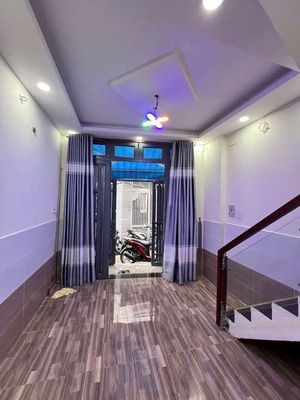 Аренда · 2 комн. · 40 м² · Quận 1, ул. Đường Trần Hưng Đạo