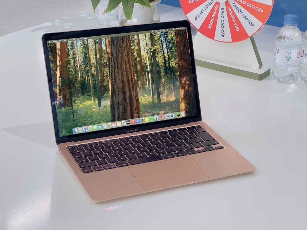 MacBook Air 2020 8GB/ 256 Gold Đẹp/ Sang/ Mượt