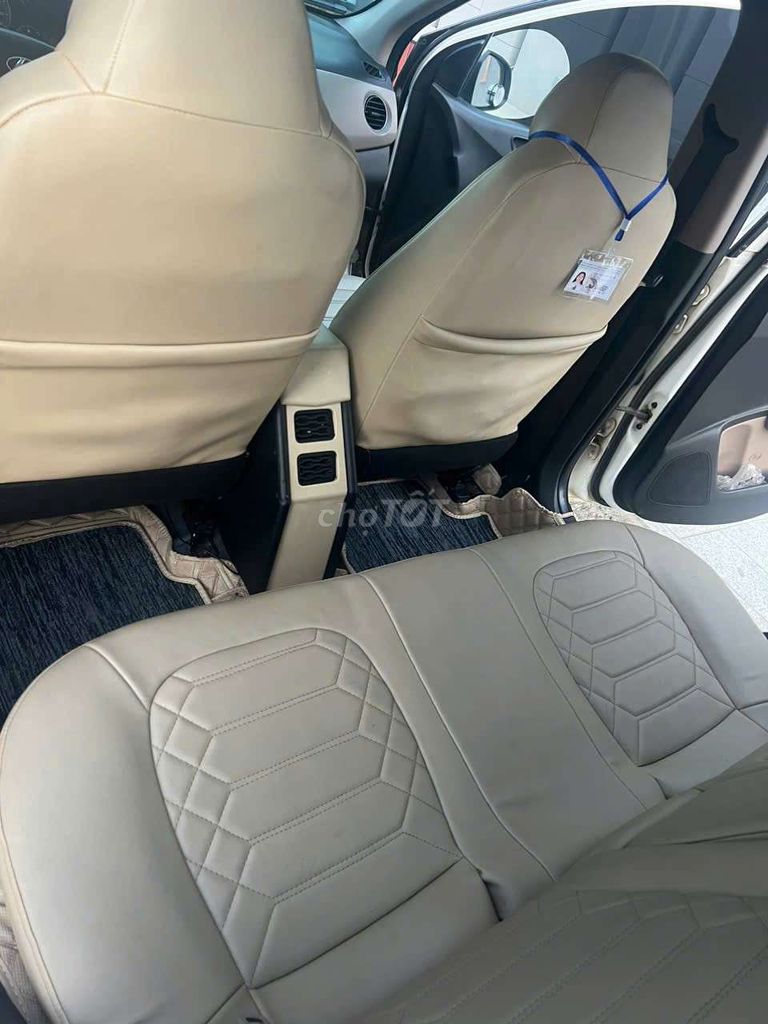 2017 - 115000 km sedan. Mua bán Ô tô tại Quận Liên Chiểu Đà Nẵng được đăng bởi anh quoc hình 4