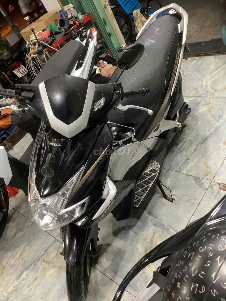Honda Air Blade Fi 2010 черный для работы в Grab