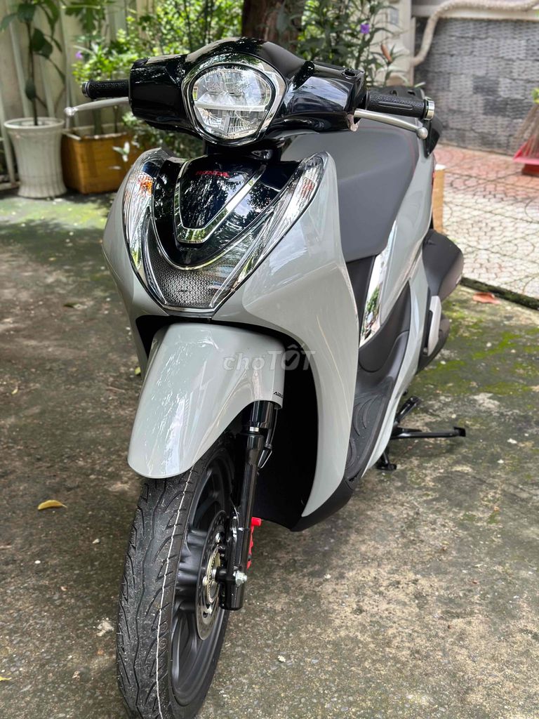 SH mode ABS 9/2024 mới chạy 70km. BSTP chính chủ