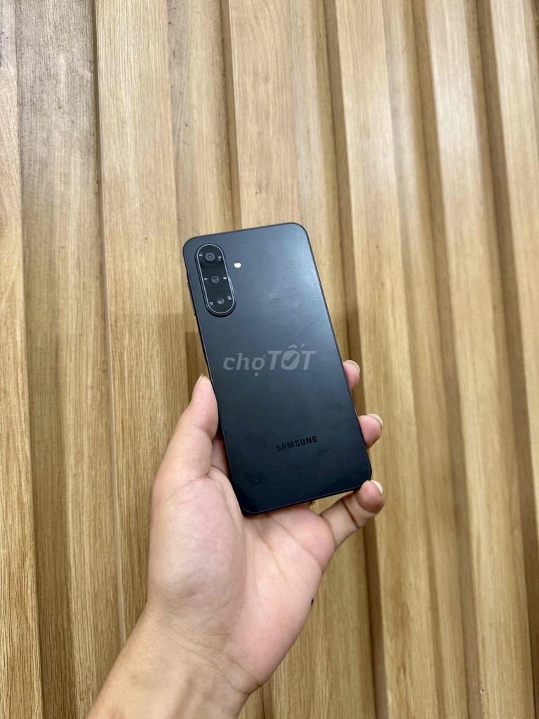 Samsung A17 5G 8GB/128GB Đen. Mua bán Điện thoại tại Quận Đống Đa Hà Nội được đăng bởi Nguyễn Đức  hình 1