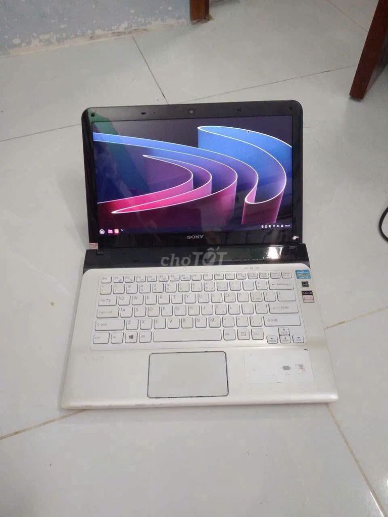 Sony SVE14132CVW i3-3120M 14 inch 4GB/320GB Like New. Mua bán Laptop tại Quận 8 Tp Hồ Chí Minh được đăng bởi Hội Đồ Điện Tử hình 1