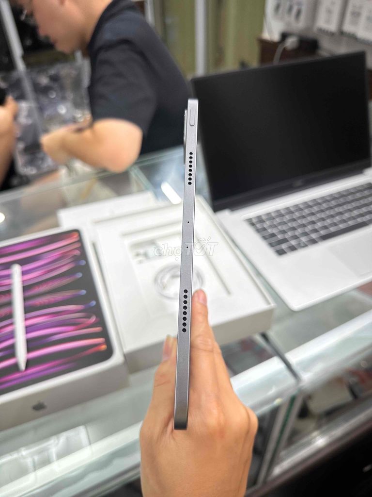 ipad pro m2 11 inch 256G full box pin 94 zin đét