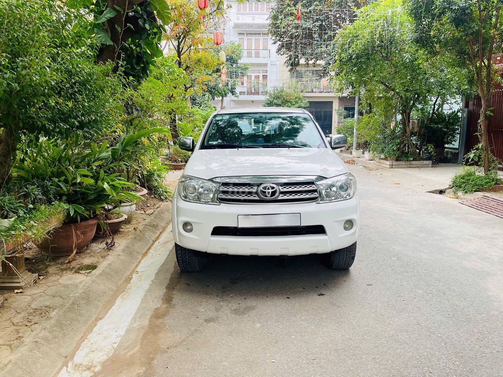 Toyota Fortuner 2009 SR5 2.7 AT - Có thương lượng. Mua bán Ô tô tại Quận Cầu Giấy Hà Nội được đăng bởi Bác Sơn hình 2