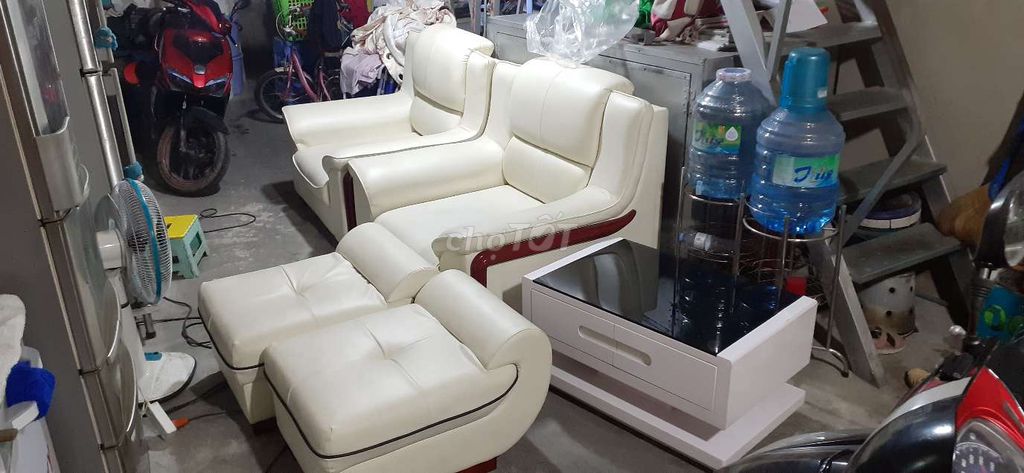 Bộ bàn ghế sofa Da Trắng hàng cao cấp  Mới 99%. Mua bán Bàn ghế tại Quận 12 Tp Hồ Chí Minh được đăng bởi Trần Công Hiệp hình 1