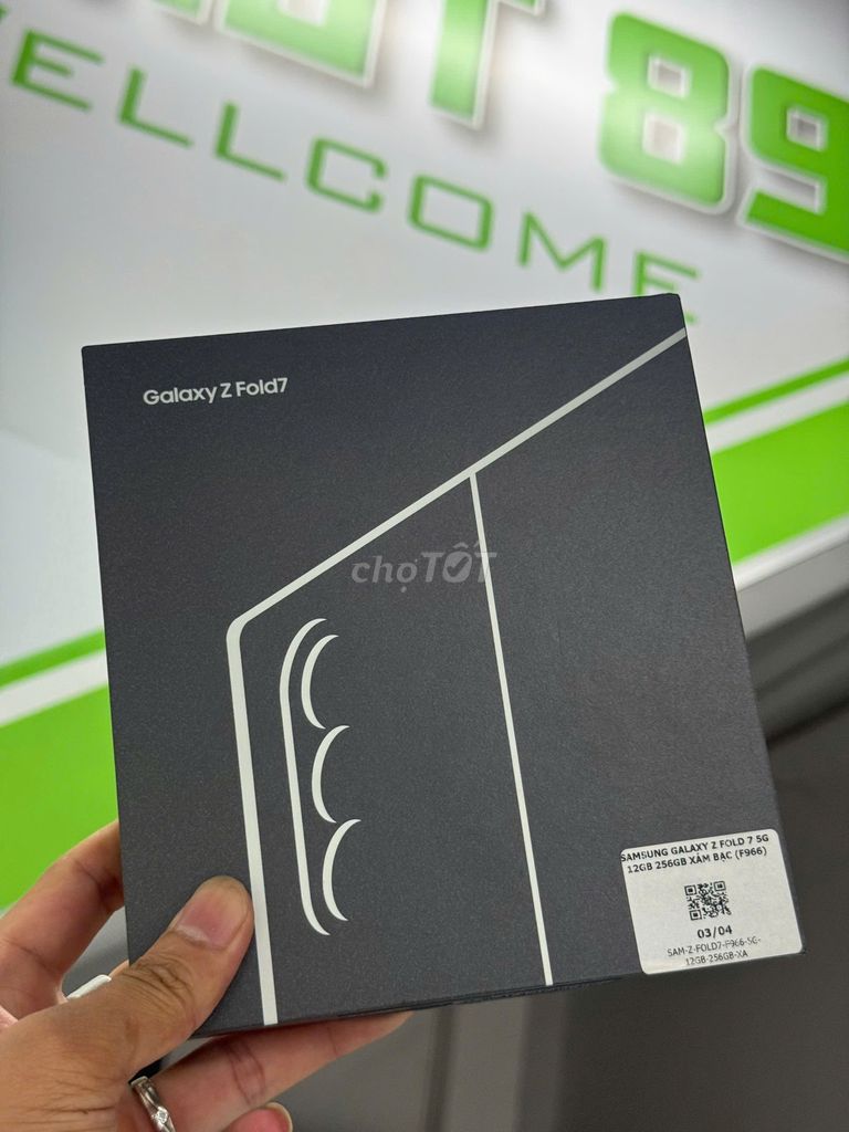 Samsung Galaxy Z Fold7 5G 256GB Bạc. Mua bán Điện thoại tại Thành phố Buôn Ma Thuột Đắk Lắk được đăng bởi Cầm Đồ PHÚT 89  hình 1