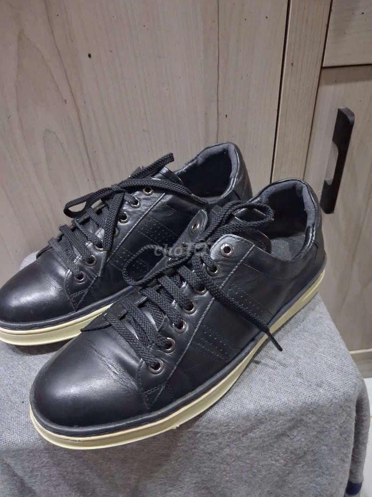 Giày sneakers nam da bò size 40. Mua bán Giày dép tại Quận 7 Tp Hồ Chí Minh được đăng bởi Khoi Vu hình 1
