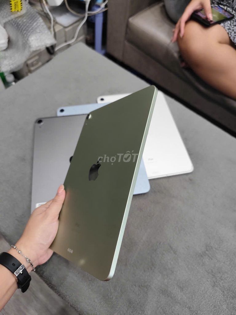 Ipad Air 4 64GB bản Wifi 98% 99% 5 màu. Mua bán Máy tính bảng tại Thành phố Thủ Đức Tp Hồ Chí Minh được đăng bởi Ngân anh mobile hình 2